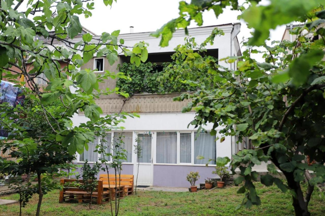 קוטאיסי Aparthotel Rioni מראה חיצוני תמונה