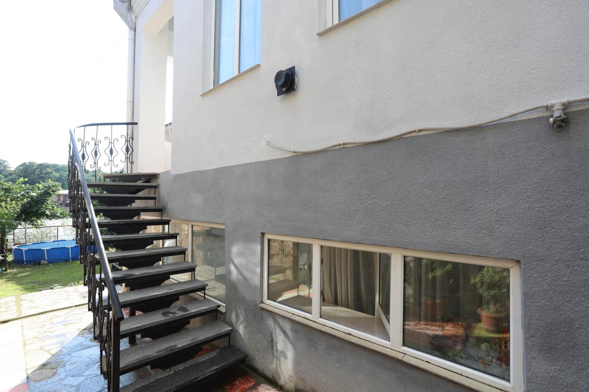 קוטאיסי Aparthotel Rioni מראה חיצוני תמונה